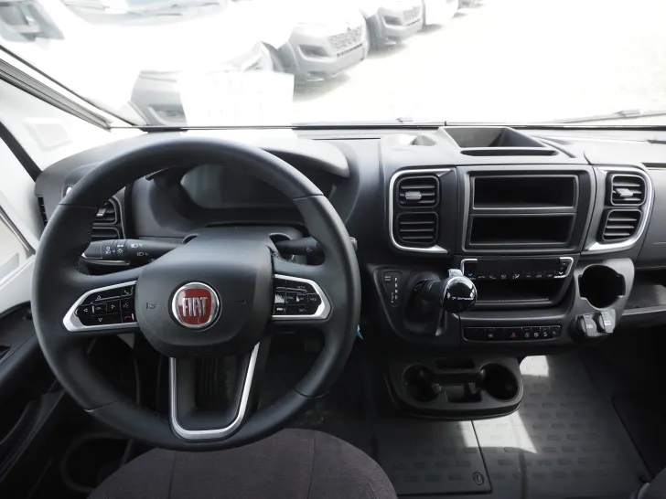 Fahrzeugbild Laika ECOVIP L 4009, 110.472,-€ Listenpreis ! #16