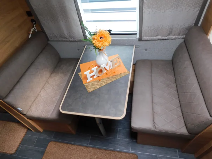 Fahrzeugbild Tabbert Da Vinci 500 KD Außenklappe Stockbett + 2T Achse #14