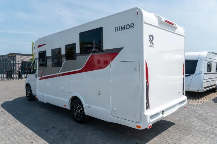 Fahrzeugbild Rimor Seal 69 Plus *Queensbett verstellbar*Hubbett* #4