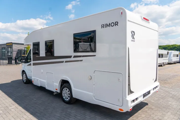 Fahrzeugbild Rimor Kilig 69 170PS+AUTOM+HUBBETT+SKYVIEW+BIXENON+CP+ #4