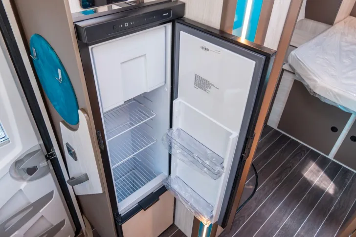 Fahrzeugbild Rimor Kilig 69 170PS+AUTOM+HUBBETT+SKYVIEW+BIXENON+CP+ #15