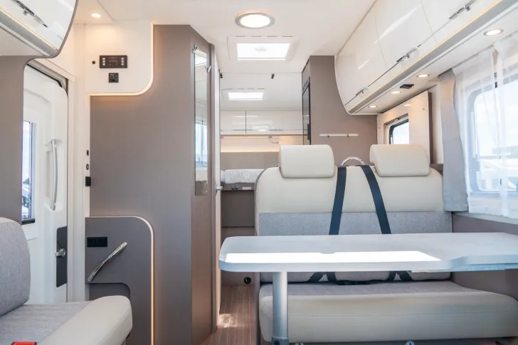 Fahrzeugbild Etrusco i 6900 SB *Mj.25*TypeX*Einzelbetten*Hubbett* #10