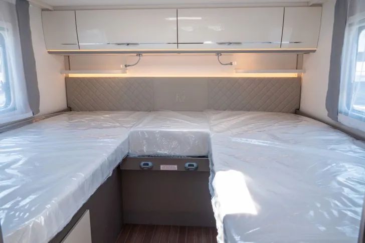 Fahrzeugbild Etrusco i 6900 SB *Mj.25*TypeX*Einzelbetten*Hubbett* #12