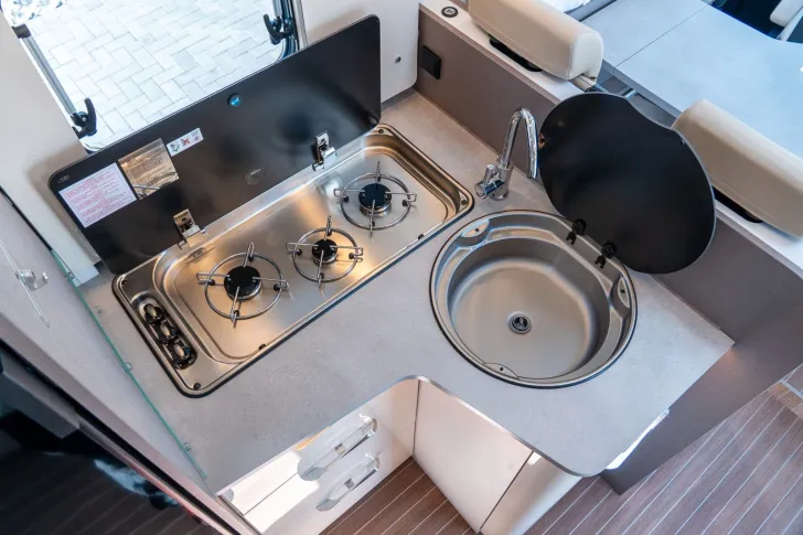 Fahrzeugbild Etrusco i 6900 SB *Mj.25*TypeX*Einzelbetten*Hubbett* #15