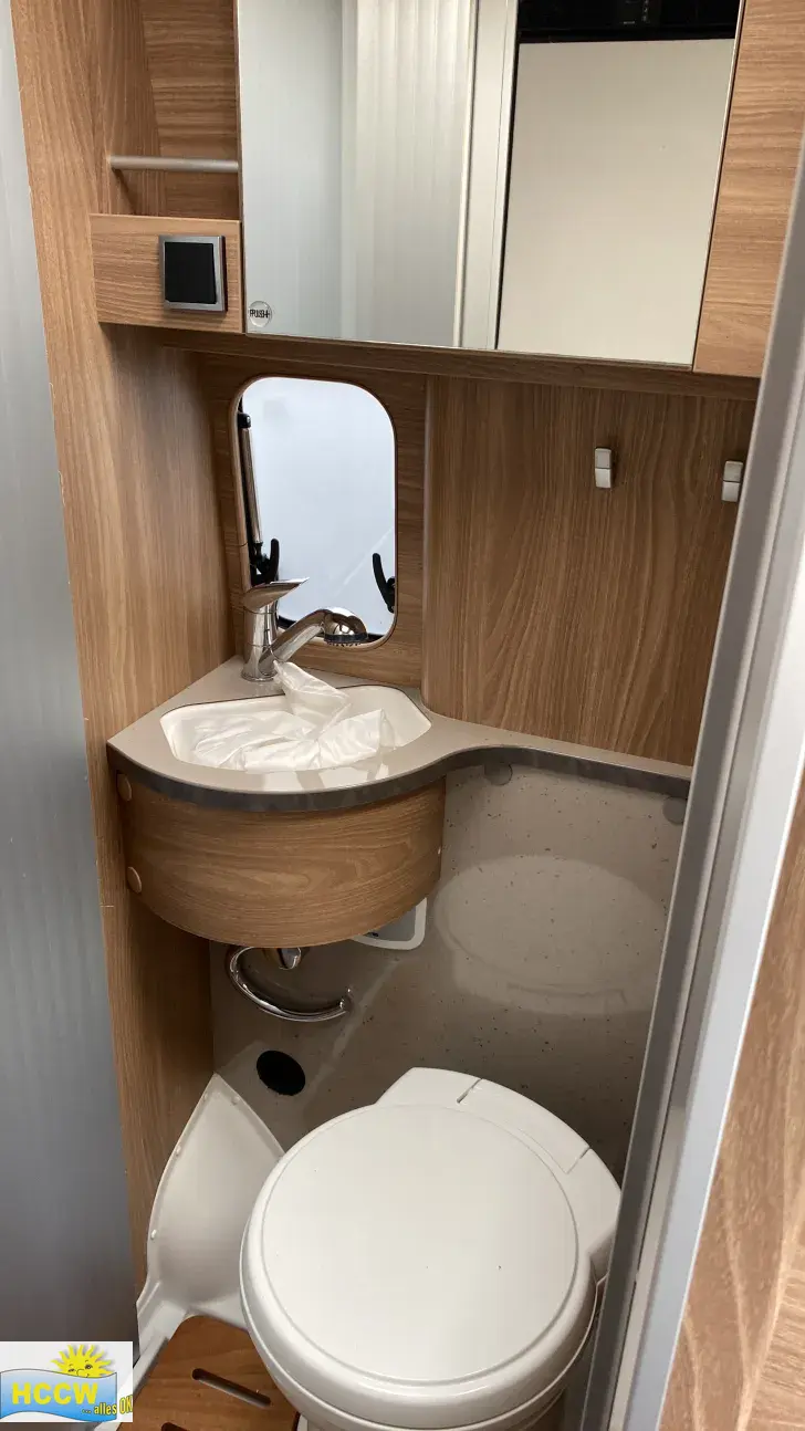 Toilette Carado Camper Van CV Vlow 600 Markise