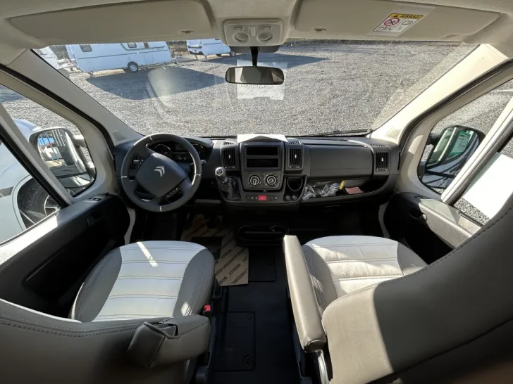 Fahrzeugbild Sunlight V 60 Adventure, 61.963,-€ Listenpreis ! #6