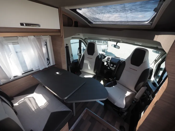 Fahrzeugbild Weinsberg CaraCompact 600 MEG Pepper, 78.980,-€ LP #9