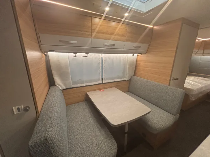 Fahrzeugbild Dethleffs CAMPER 550 ESK #5