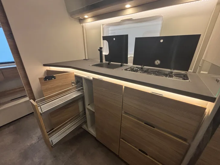 Fahrzeugbild Dethleffs NOMAD 520 ELT #7