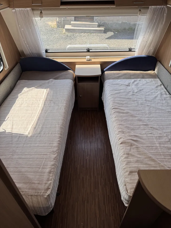 Fahrzeugbild Bürstner Averso 500 TL Mover  / Einzelbetten #19