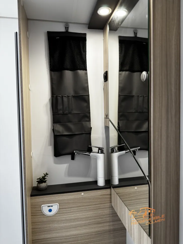 Fahrzeugbild Sun Living A 75DP X-TRA NAVI RFK Markise #28