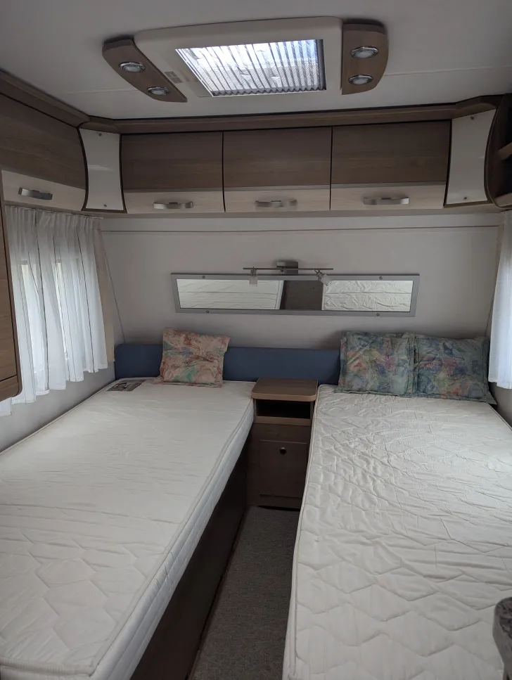 Grundriss Nacht Hymer Eriba Exciting 471