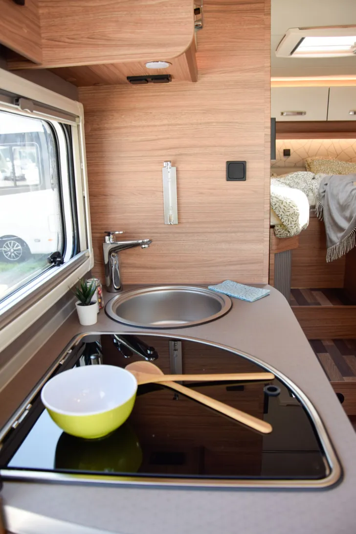 Fahrzeugbild Weinsberg CaraCompact Suite MB EDITION [PEPPER] 640 MEG #17