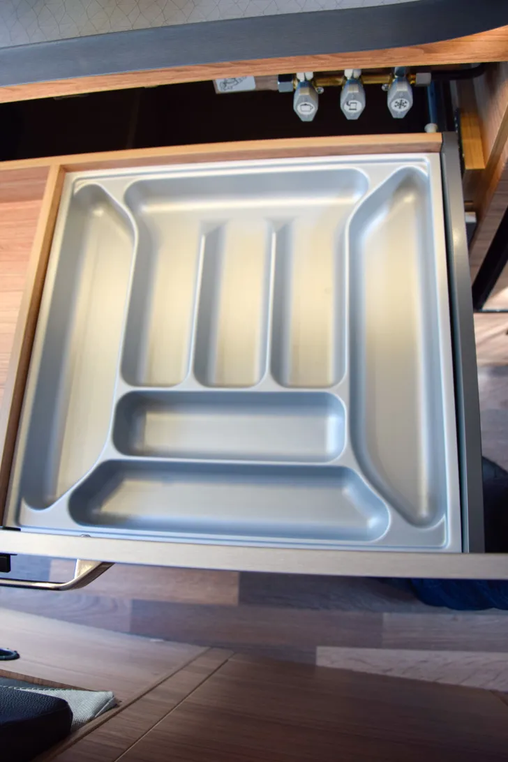 Fahrzeugbild Weinsberg CaraCompact Suite MB EDITION [PEPPER] 640 MEG #19