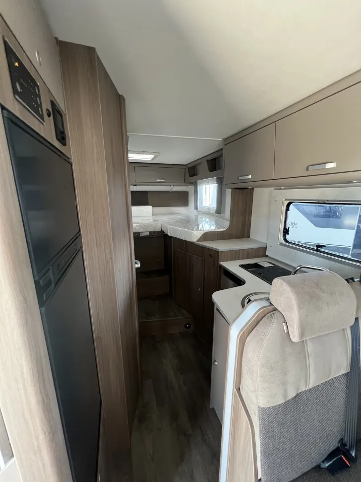 Fahrzeugbild Carado I 338 Pro+ 2025, 180 PS Automatik #8