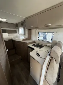 Fahrzeugbild Carado I 338 Pro+ 2025, 180 PS Automatik #9