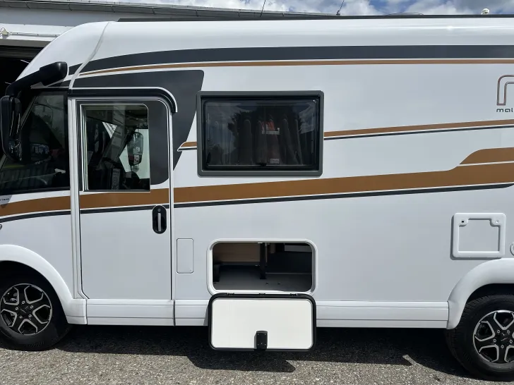 Fahrzeugbild Malibu I 430 KB-LE lightweight 3.5t #11