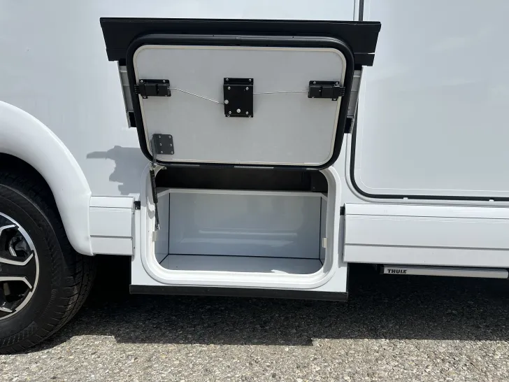 Fahrzeugbild Malibu I 430 KB-LE lightweight 3.5t #6