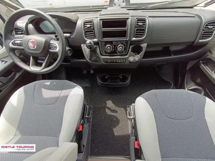 Fahrzeugbild VanTourer Comfort 600 D ++ Automatik; Ambientebel. #8