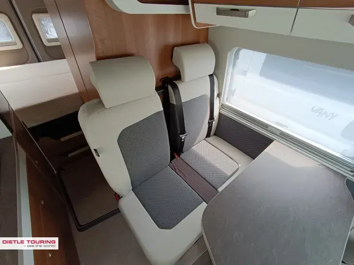 Fahrzeugbild VanTourer Comfort 600 D ++ Automatik; Ambientebel. #13