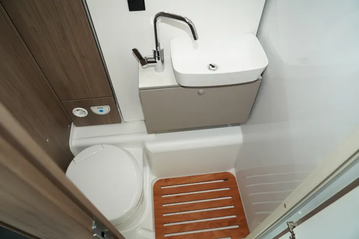 Fahrzeugbild Carado T 448 (35) 140 PS, SAT + TV #15