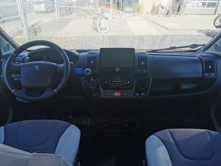 Fahrzeugbild VanTourer 600 D (07) AHK, Navi + RFK #7