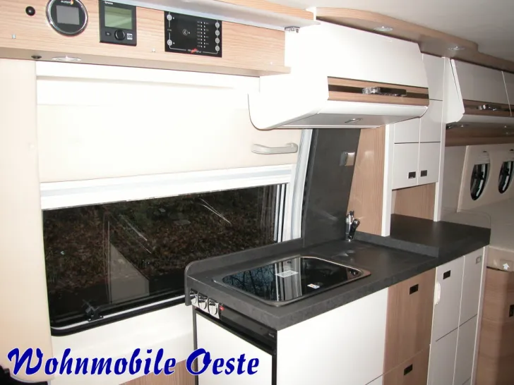 Fahrzeugbild Malibu Van First Class - Two Rooms 640 LE RB charming coupé * Fahrassistenz-Paket,Full-LED #6