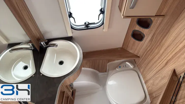 Weitere Betten Hymer Eriba Nova Light 470 -8.309,-€ ich-will-weg-Preis!