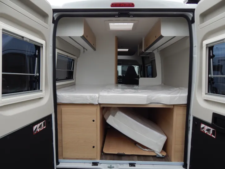 Fahrzeugbild Sunlight Camper Van Cliff 600 Verdunkelung +Markise+ 3. Bett #8