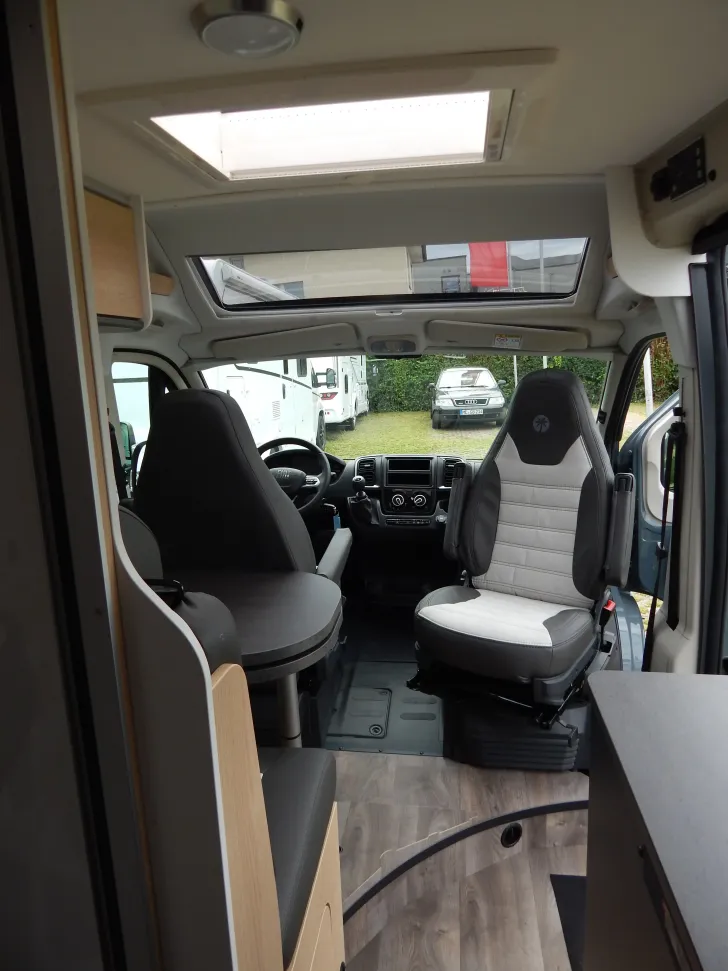 Fahrzeugbild Sunlight Camper Van CLIFF 600 X INTO THE WILD AKTION+MARKISE #18