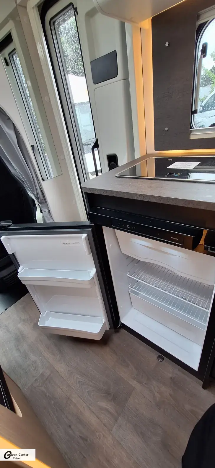 Fahrzeugbild Sunlight T 58 #9