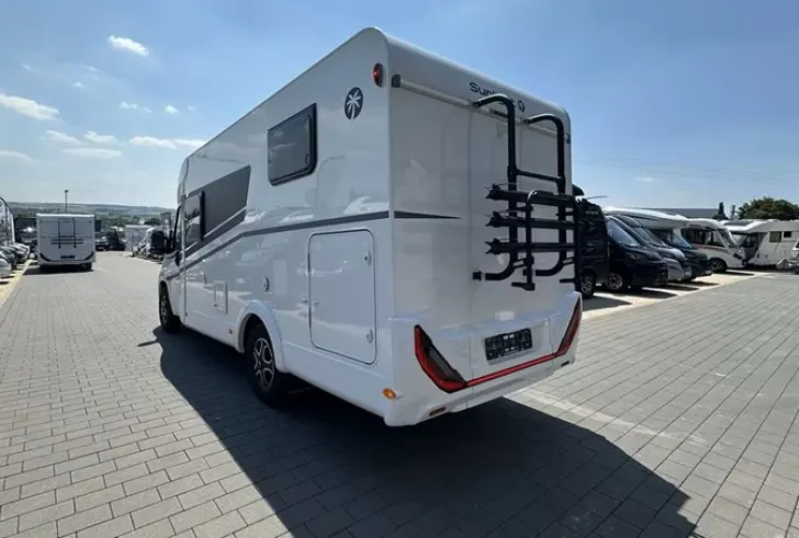 Grundriss Nacht Sunlight V 66 Adventure Edition