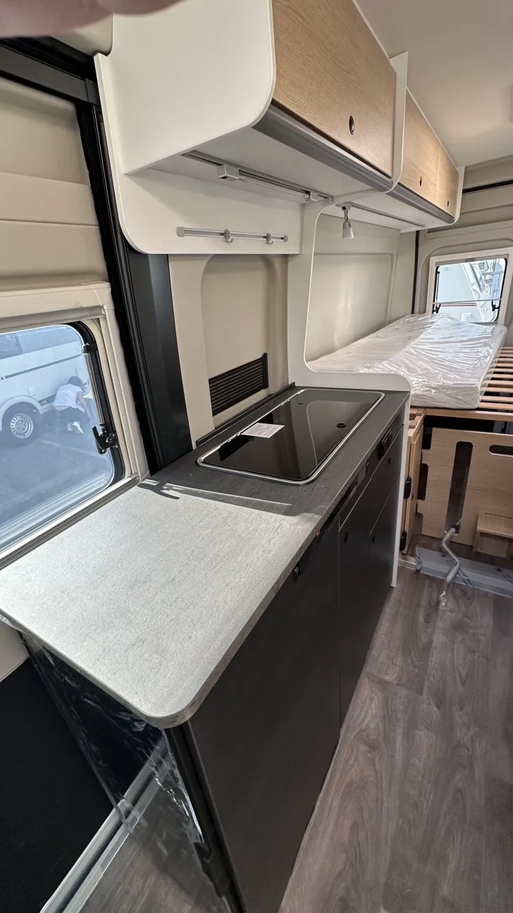 Küchen Sunlight Camper Van Cliff 640 Adventure Edition