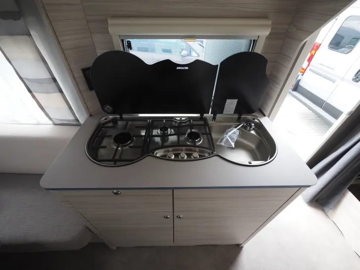 Fahrzeugbild Dethleffs C'Joy 480 QLK, 22.454,-€ Listenpreis #7