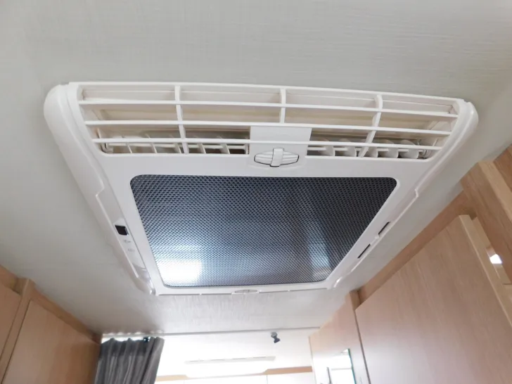 Fahrzeugbild Sunlight A 70 LTE-Antenne, Dachklima, 1.Hand #14