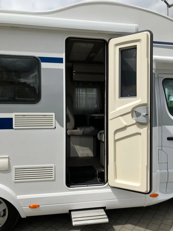 Fahrzeugbild Ahorn Camp T 590 Plus *elektrisches Hubbett* #8