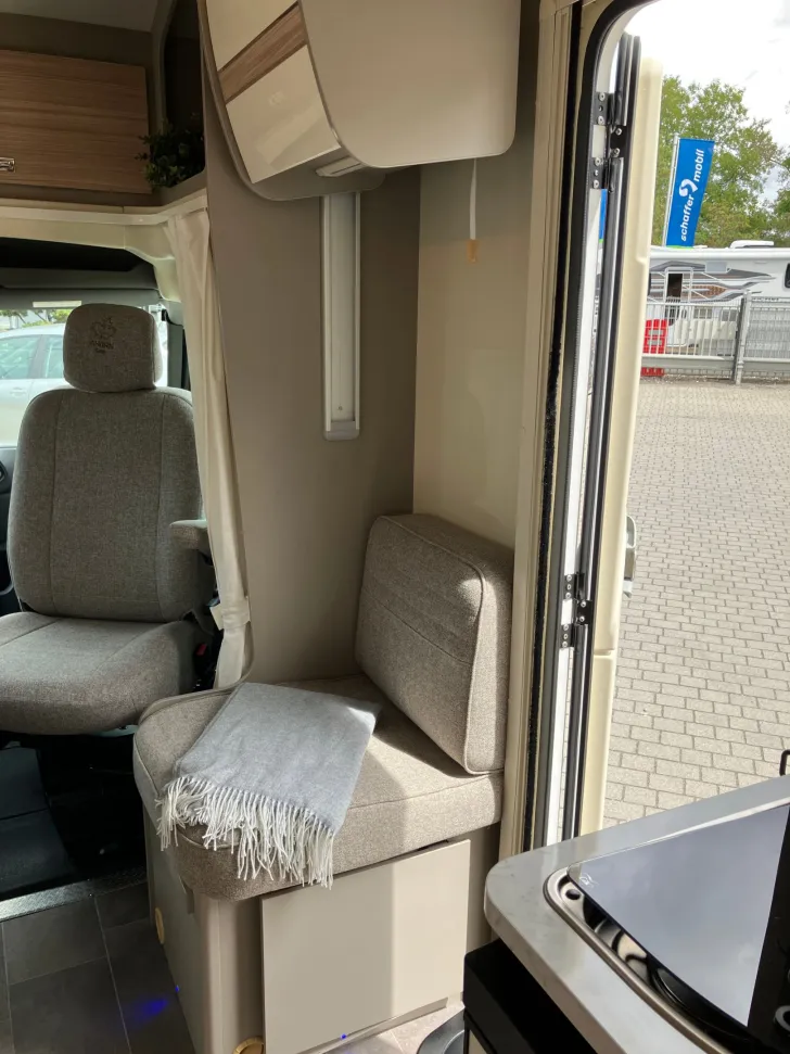 Fahrzeugbild Ahorn Camp T 590 Plus *elektrisches Hubbett* #18