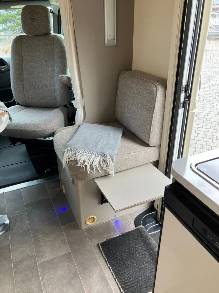 Fahrzeugbild Ahorn Camp T 590 Plus *elektrisches Hubbett* #35