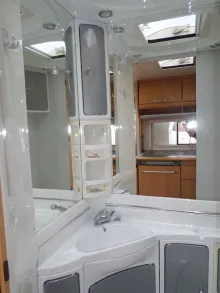 Fahrzeugbild TEC Travel King 450 K Nr. 8 - 2 Sitzgruppen #24