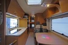 Fahrzeugbild Knaus Sun Traveller 658 LG/Etagenbetten/Garage/Solar #9