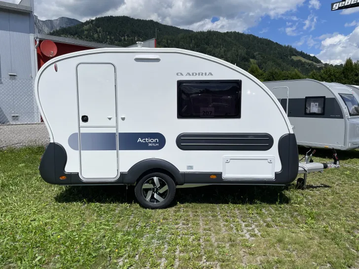 Seitlich Adria Action 361 LH
