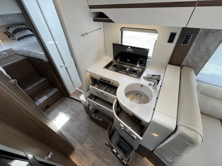 Fahrzeugbild Hymer B-ML I 780 *Premium*Hubstützen*Autarkie* #12