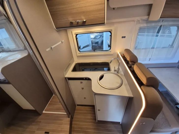 Fahrzeugbild Etrusco T 7.3 SF #8