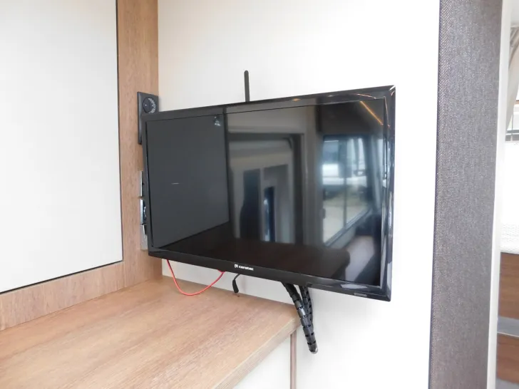 Fahrzeugbild Dethleffs Trend I 6717 EB SAT+TV, Automatik, Duo-Control #22