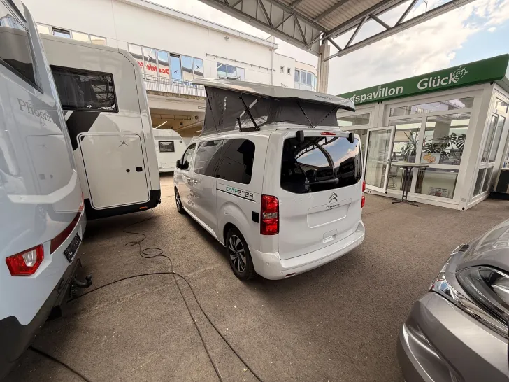 Fahrzeugbild Pössl M 180 #6