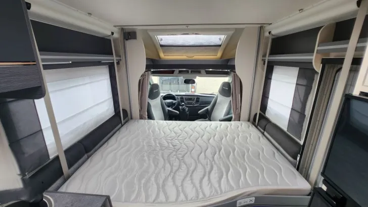 Fahrzeugbild Chausson Teilintegrierte 520 Ford #6