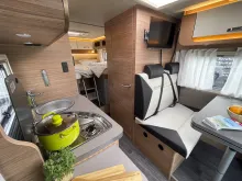 Fahrzeugbild Weinsberg CaraCompact MB 640 MEG EDITION [PEPPER] #16