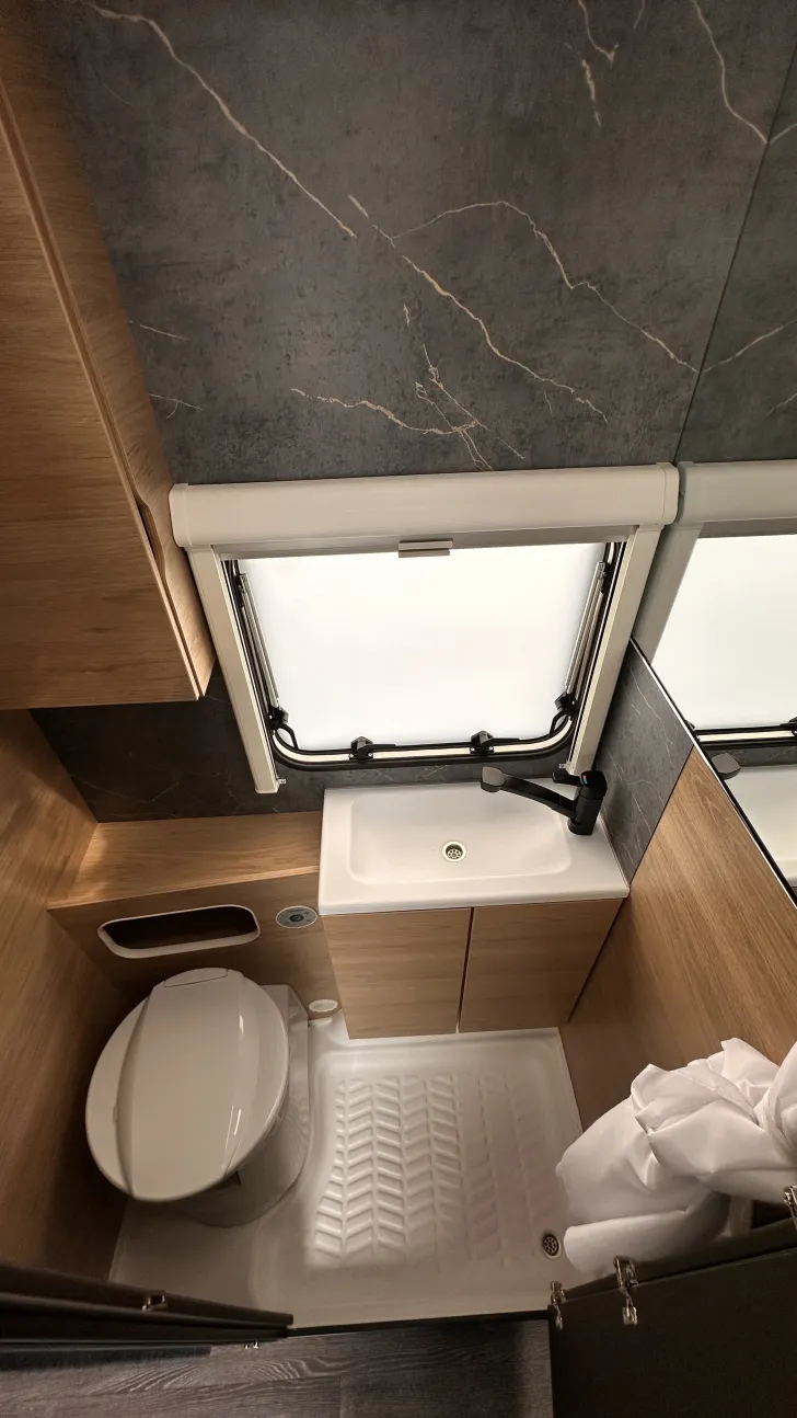 Fahrzeugbild Weinsberg CaraOne 400 LK Modell 2026 #21