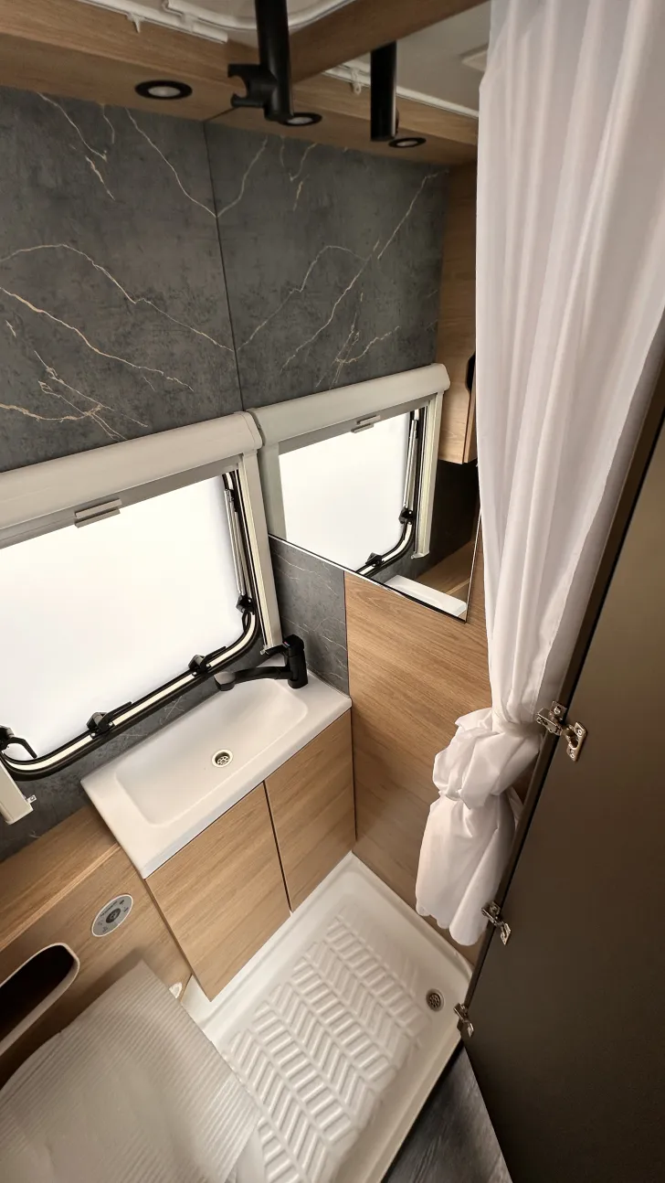 Fahrzeugbild Weinsberg CaraOne 400 LK Modell 2026 #19