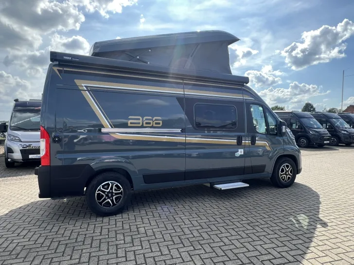 Fahrzeugbild Bürstner B66 C 600  - mit Schlafdach #4